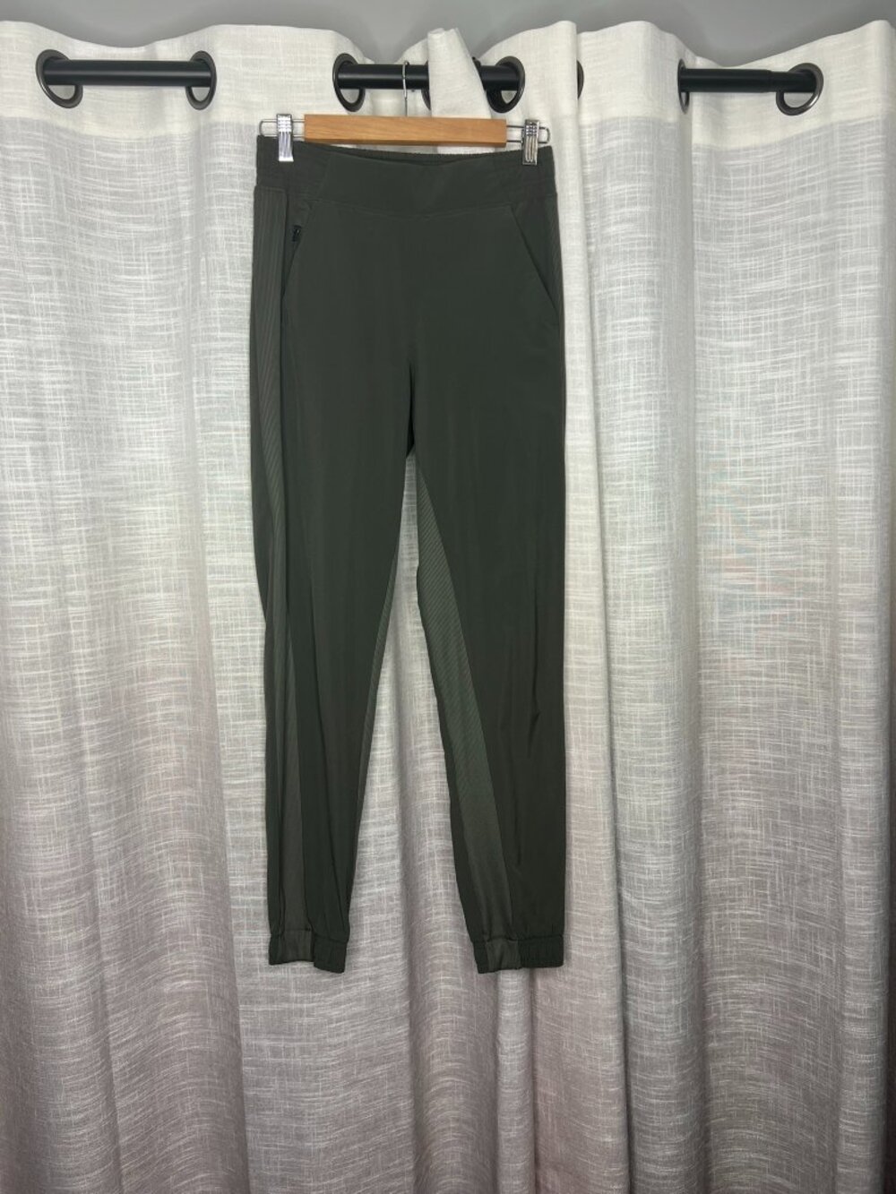 Athleta Green Brooklyn Joggers